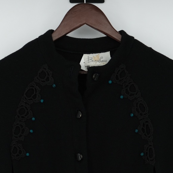 Bernard Cowan Vintage wool black buttoned cape - Picture 3 of 10